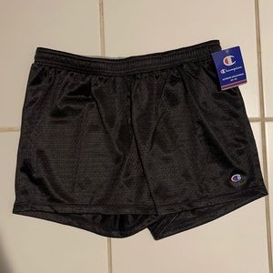 Shorts champion size s